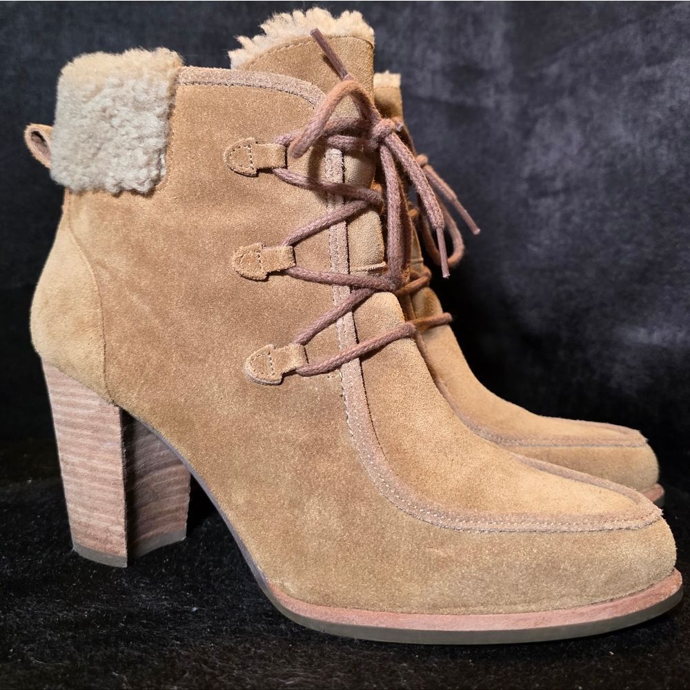 Ugg Womens Size 9